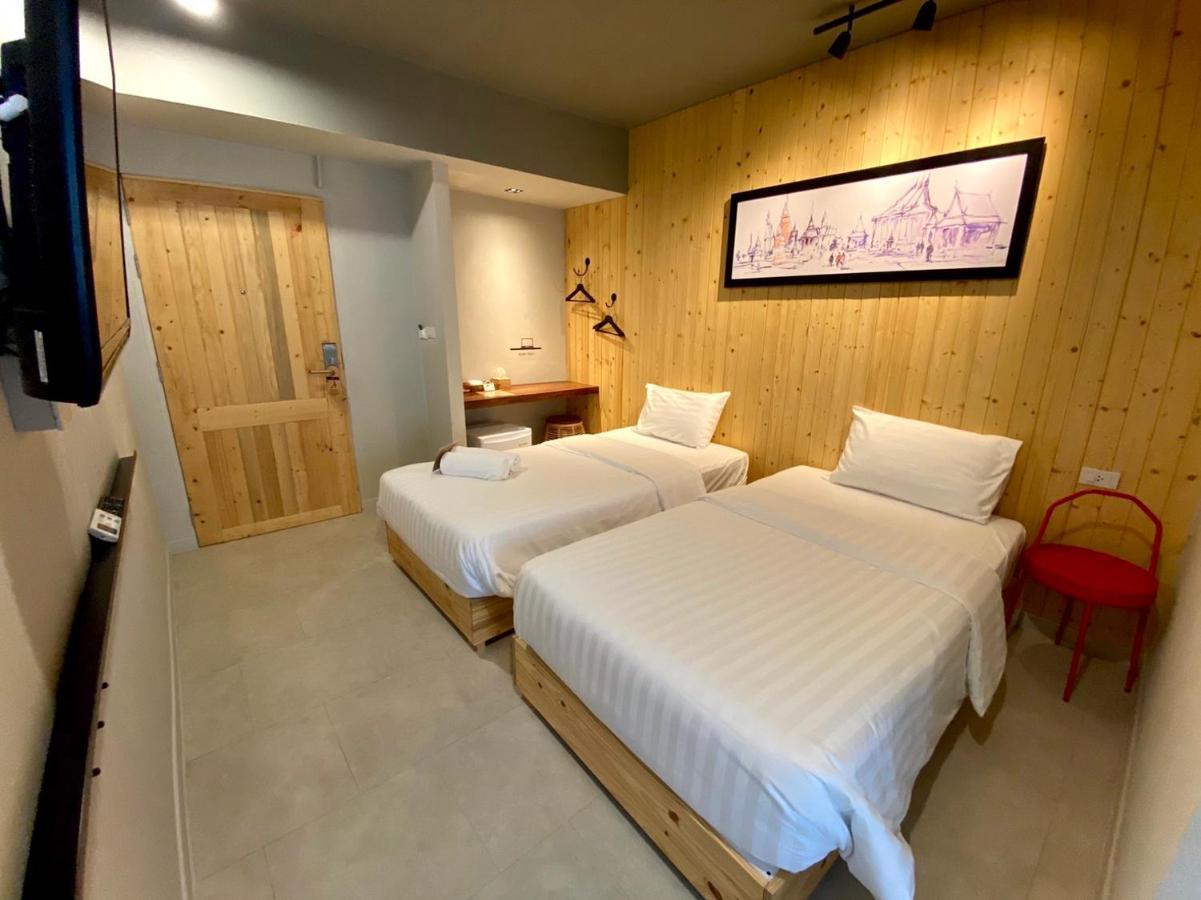 Hotel P24 At Kaset Bangkok Esterno foto