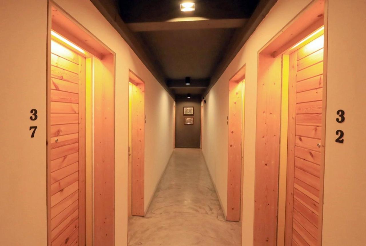 Hotel P24 At Kaset Bangkok Esterno foto
